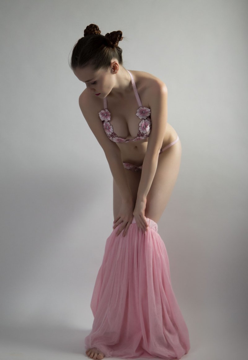 Ева, 25
